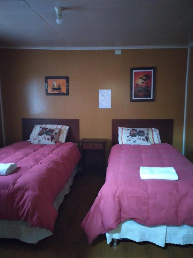 Hostal Geminis ,Phillipi 653 Centro Puerto Natales Dış mekan fotoğraf